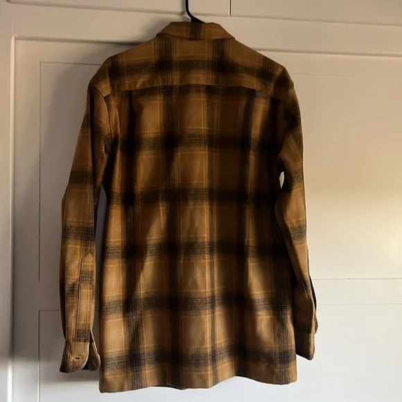 NWT Pendleton Board Shirt sz Medium Gold and grey Plaid Button-Up Shirt